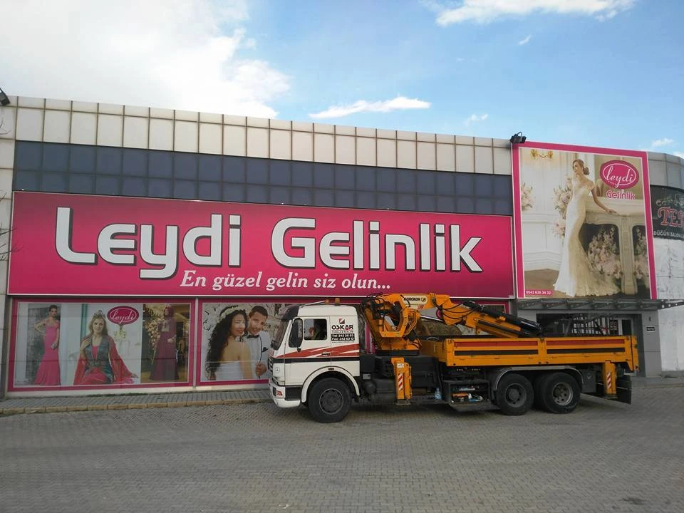Leydi Gelinlik