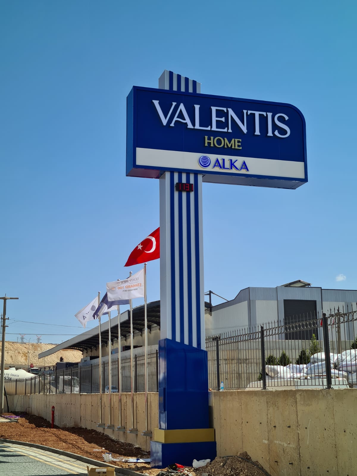 VALENTİS HALI - GAZİANTEP TOTEM TABELA