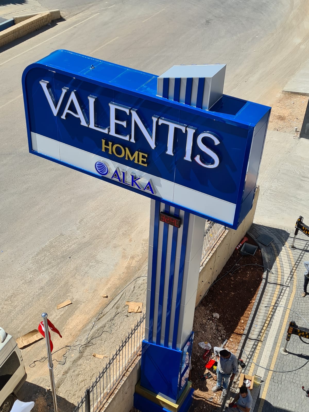 VALENTİS HALI - GAZİANTEP TOTEM TABELA