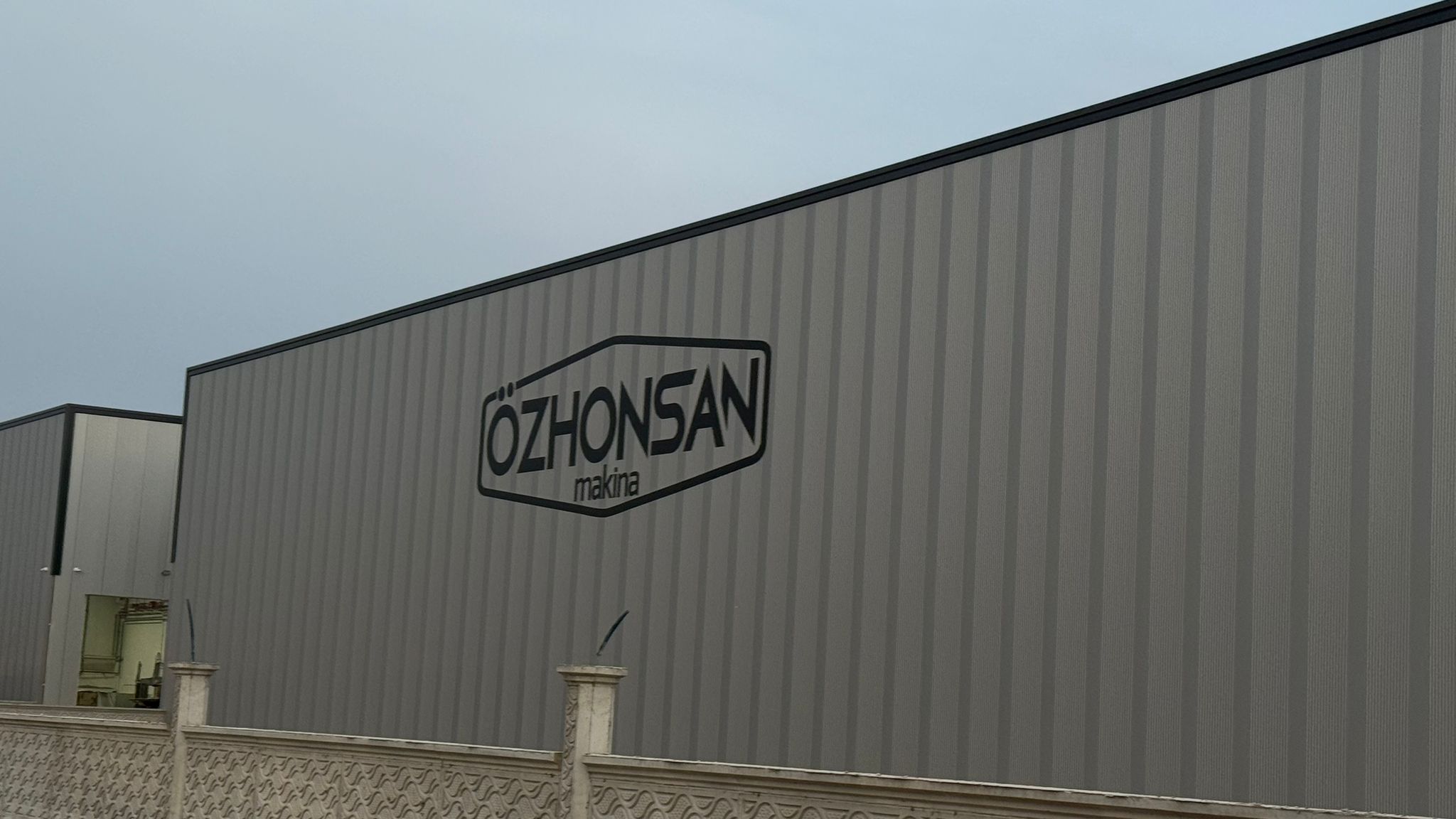 ÖZHONSAN CEP KUTU HARF VE KOMPOZİT KESİM HARF UYGULAMA
