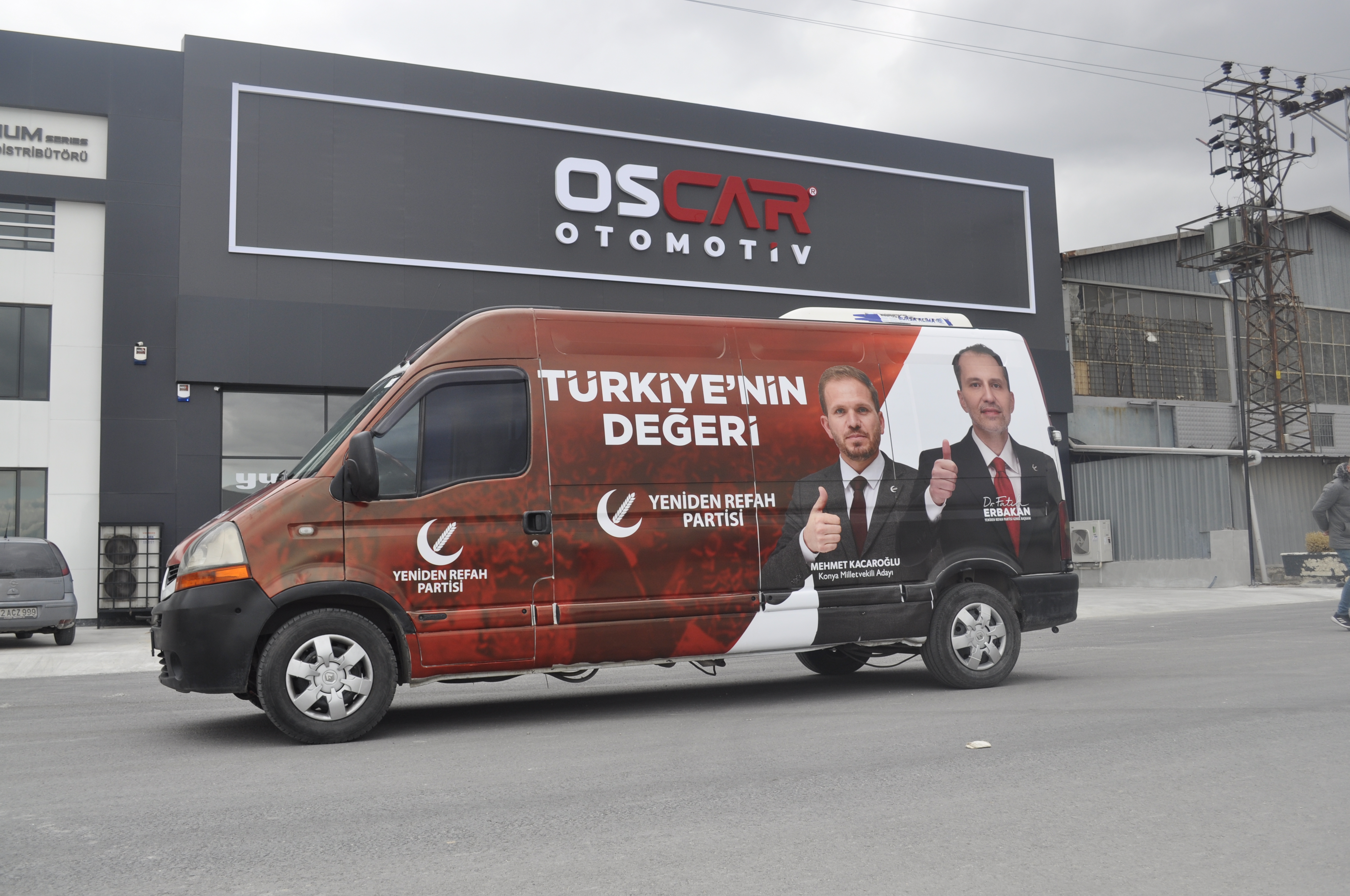 YENİDEN REFAH PARTİSİ ARAÇ GİYDİRMELER