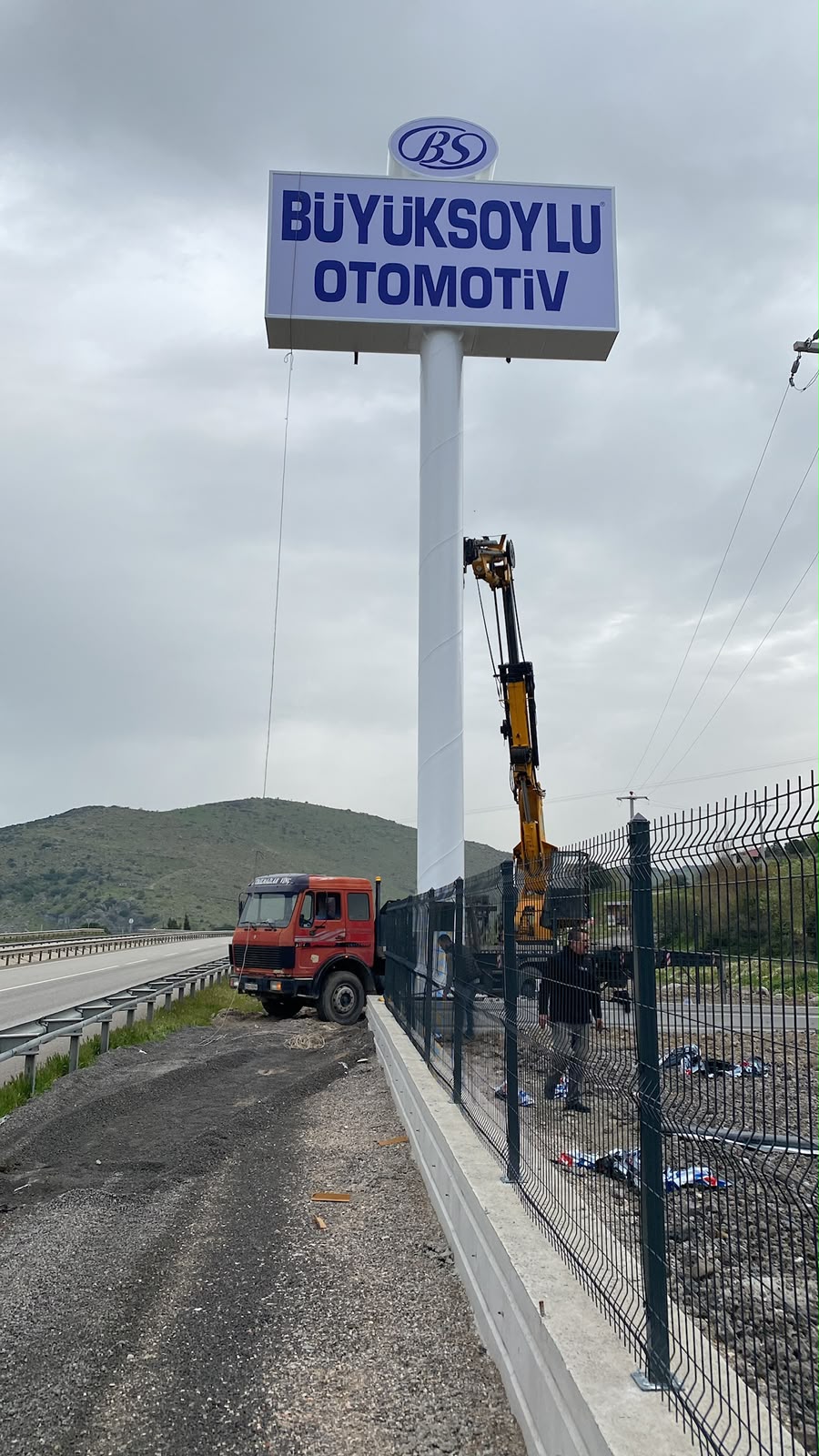 BÜYÜKSOYLU FİLO A.Ş - İZMİR TOTEM TABELA